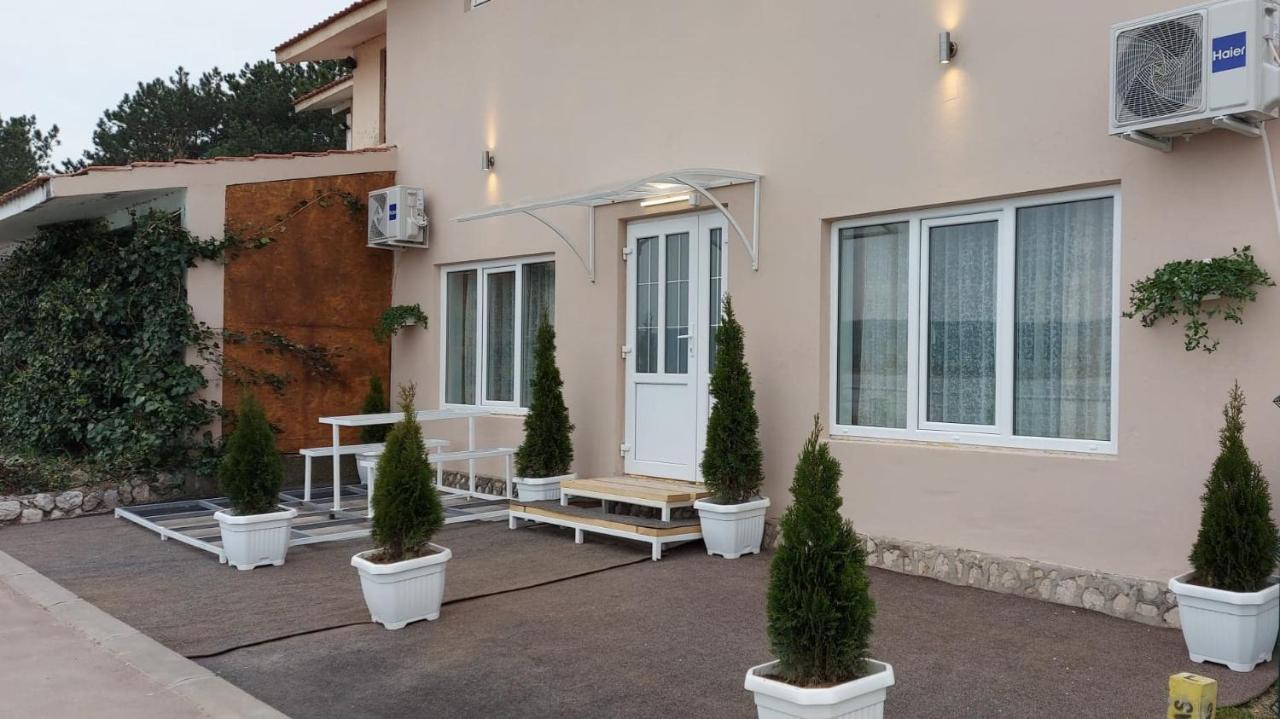Fenix Apartment & Rooms Vinci エクステリア 写真